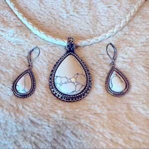 Matching Marbled Necklace and Earrings Set